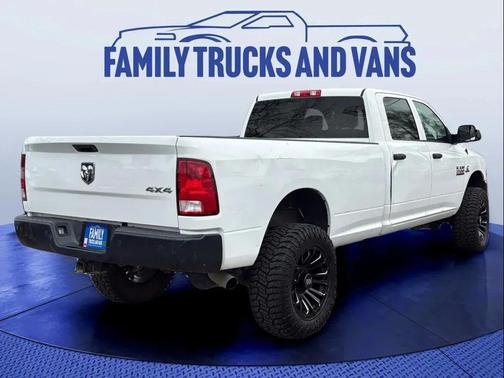 2017 RAM 2500 Tradesman Crew Cab 4x4 8' Box