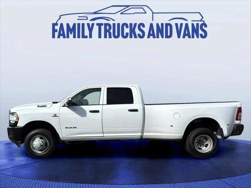 2022 RAM 3500 Tradesman Crew Cab 4x4 8' Box