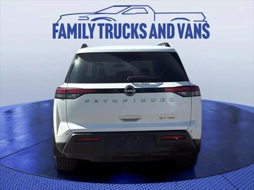 2022 Nissan Pathfinder SV 4WD