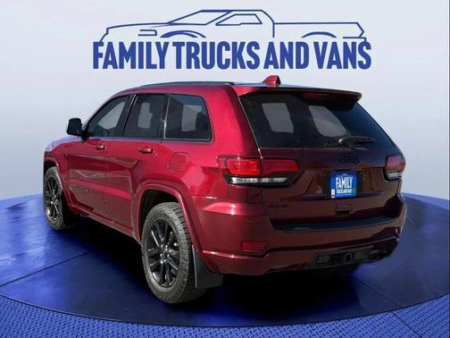 2022 Jeep Grand Cherokee Laredo