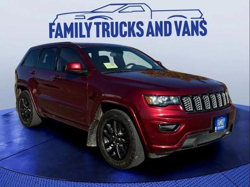 2022 Jeep Grand Cherokee Laredo