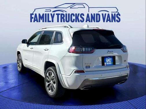 2019 Jeep Cherokee Overland
