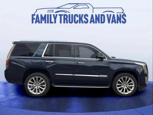 2018 Cadillac Escalade Luxury