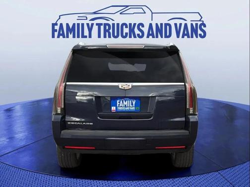 2018 Cadillac Escalade Luxury