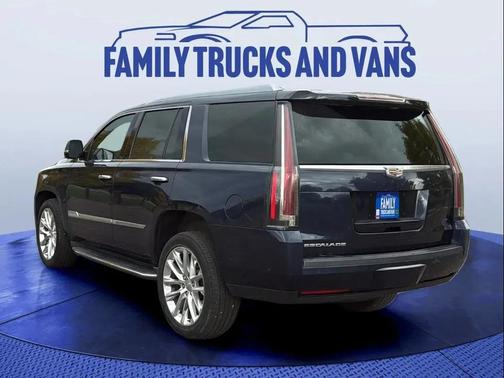 2018 Cadillac Escalade Luxury