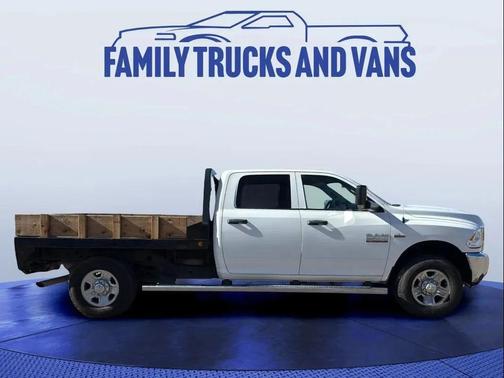 2017 RAM 2500 Tradesman Crew Cab 4x4 8' Box