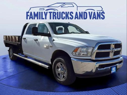 2017 RAM 2500 Tradesman Crew Cab 4x4 8' Box