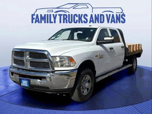 2017 RAM 2500 Tradesman Crew Cab 4x4 8' Box