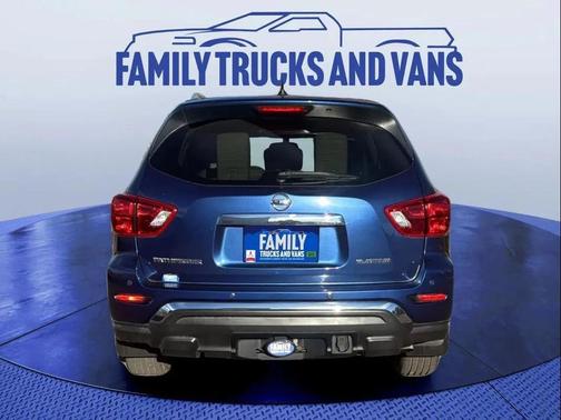 2018 Nissan Pathfinder Platinum