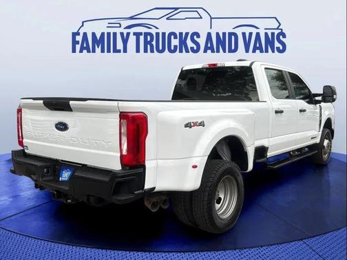 Oxford White 2024 Ford F-350 XL