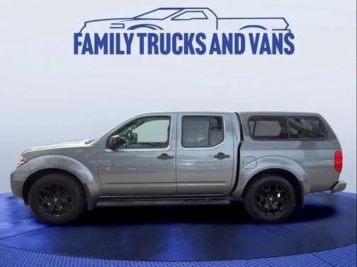 Gun Metallic 2018 Nissan Frontier SV