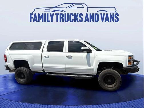 White 2019 Chevrolet Silverado 2500 LT
