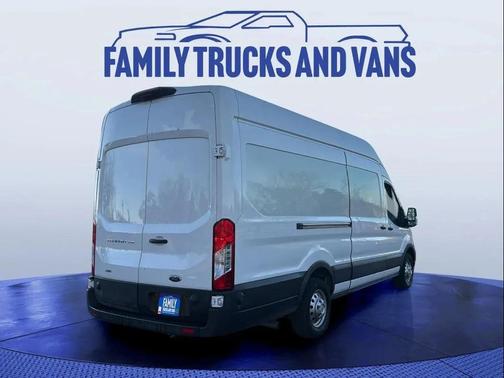 2022 Ford Transit-250 Base
