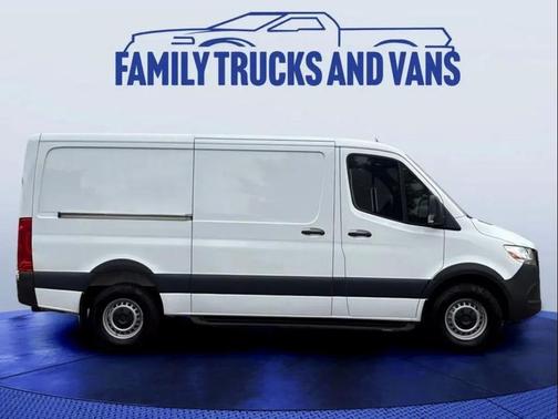 2021 Mercedes-Benz Sprinter 2500 Standard Roof