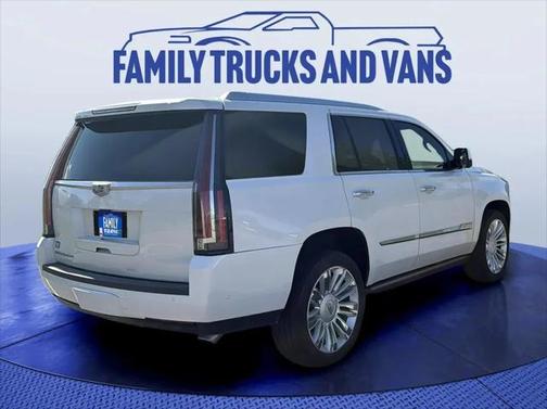 2017 Cadillac Escalade Platinum