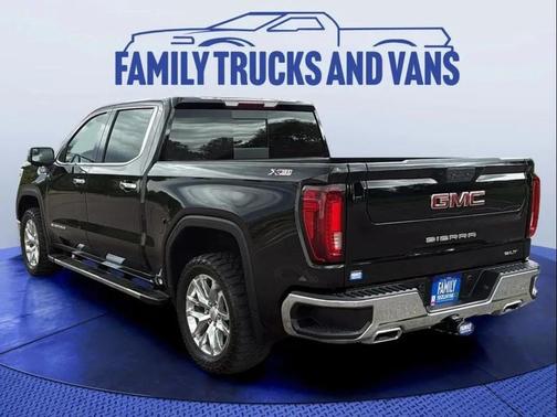2021 GMC Sierra 1500 SLT