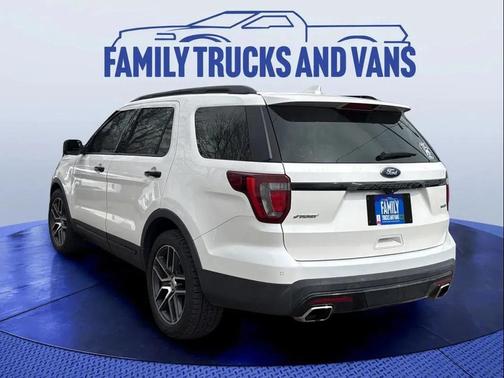 White Platinum Metallic Tri-Coat 2016 Ford Explorer Sport