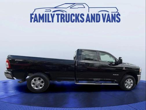 2024 RAM 2500 Big Horn Crew Cab 4x4 8' Box