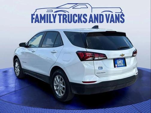 2023 Chevrolet Equinox LS
