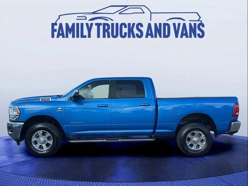 2020 RAM 2500 Big Horn Crew Cab 4x4 6'4' Box