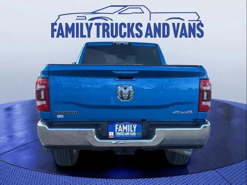 2020 RAM 2500 Big Horn Crew Cab 4x4 6'4' Box