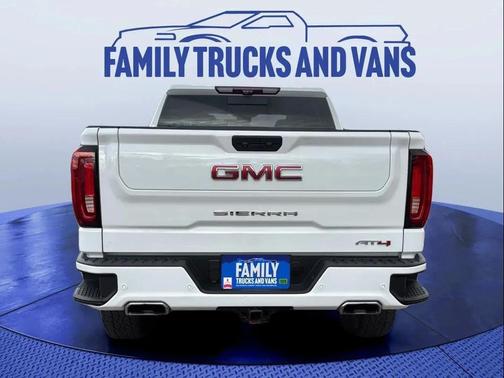 2023 GMC Sierra 1500 AT4