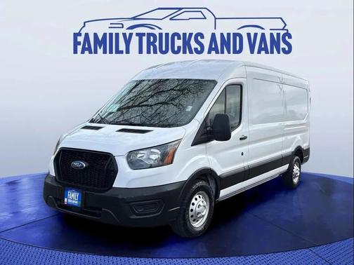 2022 Ford Transit-250 Base