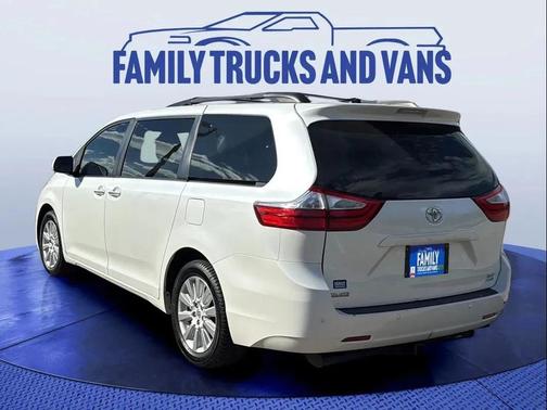 2015 Toyota Sienna XLE