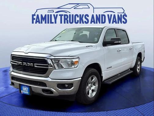 Bright White Clearcoat 2020 RAM 1500 Big Horn/Lone Star