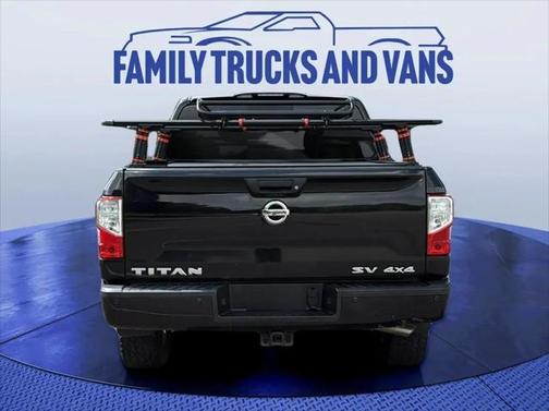 2017 Nissan Titan SV