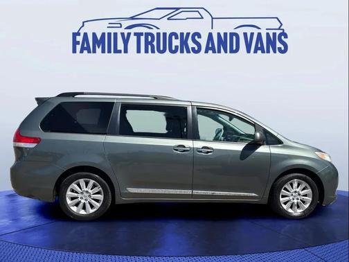 2014 Toyota Sienna XLE