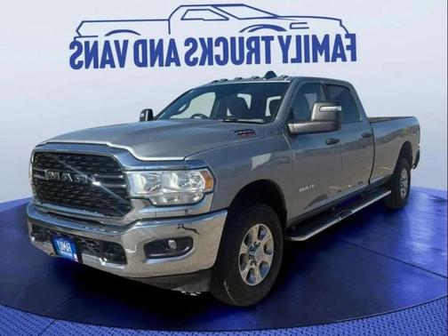2023 RAM 2500 Big Horn Crew Cab 4x4 8' Box