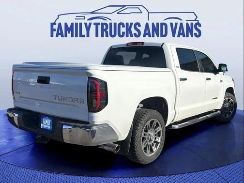 2017 Toyota Tundra SR5