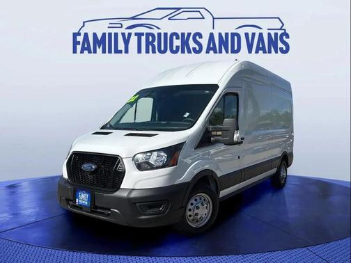 Oxford White 2022 Ford Transit-250 Base