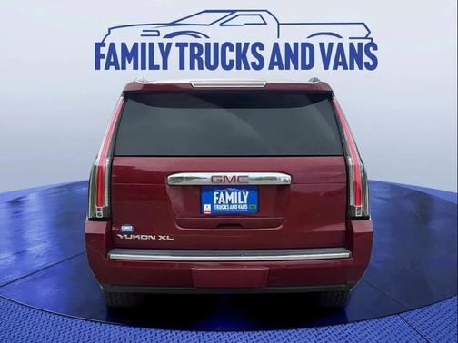 2017 GMC Yukon XL Denali