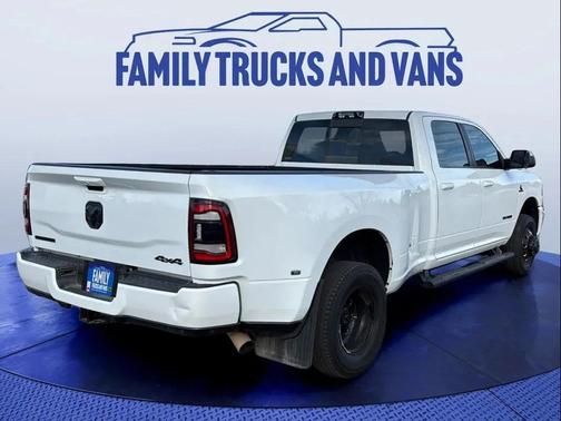 2022 RAM 3500 Big Horn Crew Cab 4x4 8' Box