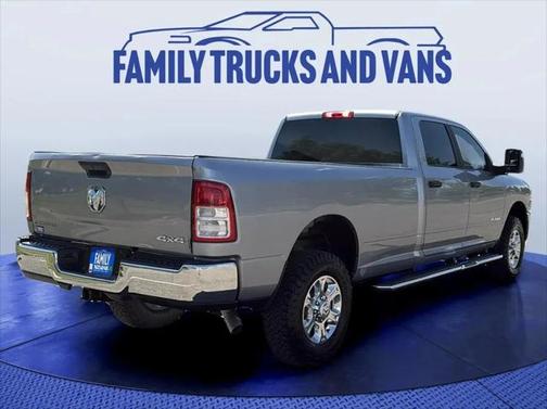 2023 RAM 2500 Big Horn Crew Cab 4x4 8' Box