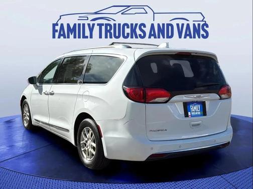 2020 Chrysler Pacifica Touring L
