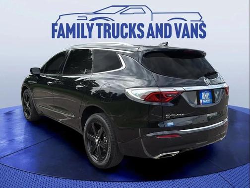 2023 Buick Enclave Essence AWD