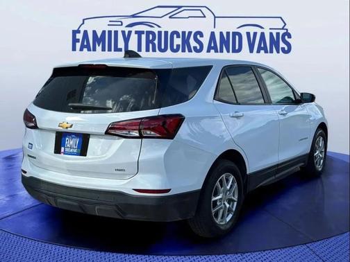2023 Chevrolet Equinox LS
