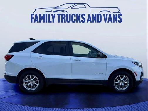 2023 Chevrolet Equinox LS