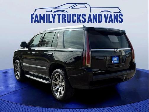 2018 Cadillac Escalade Luxury