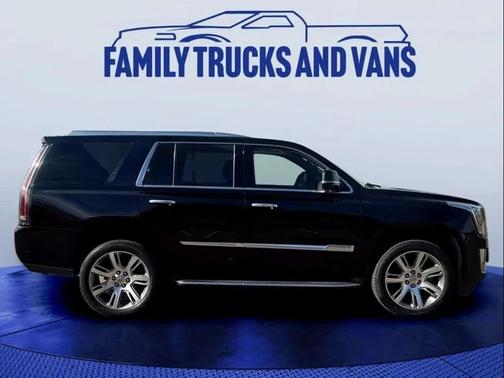 2018 Cadillac Escalade Luxury