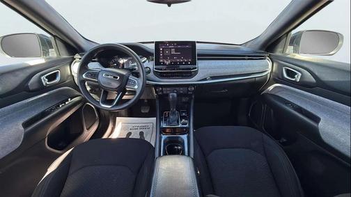 2023 Jeep Compass Sport