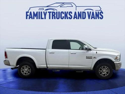 2017 RAM 2500 Laramie Crew Cab 4x4 6'4' Box