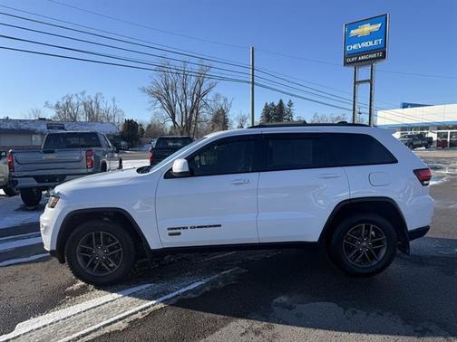 2016 Jeep Grand Cherokee Laredo