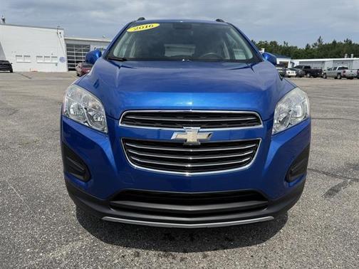 Brilliant Blue Metallic 2016 Chevrolet Trax LT