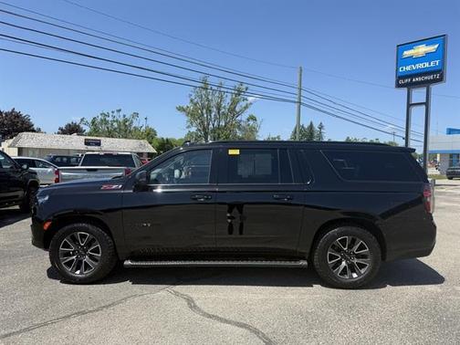 2021 Chevrolet Suburban 4WD Z71