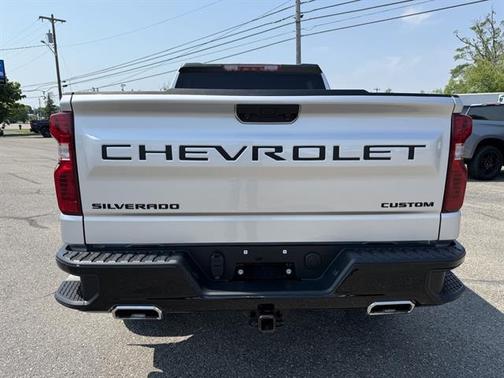 2022 Chevrolet Silverado 1500 Custom Trail Boss