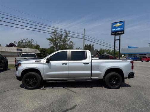 2022 Chevrolet Silverado 1500 Custom Trail Boss